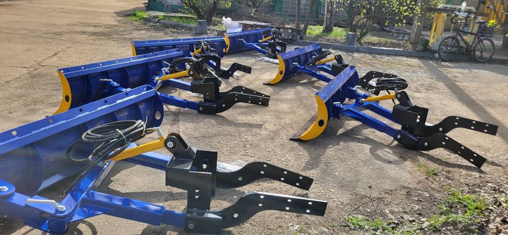 Відвал снігоприбиральний (отвал для снега) на МТЗ, ЮМЗ, Т-40 оборотный