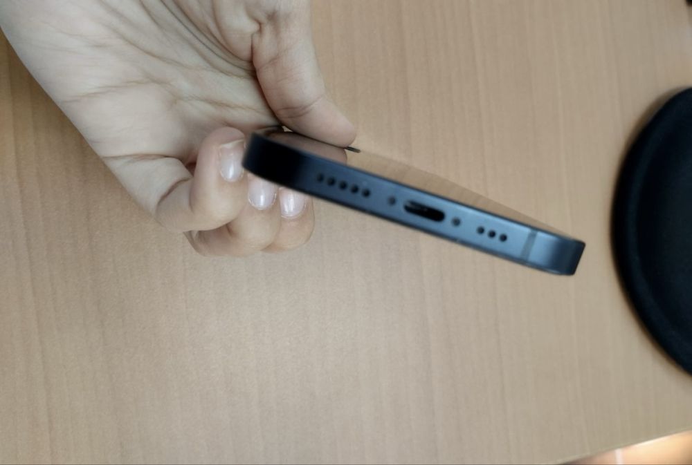 Iphone 12 preto usado