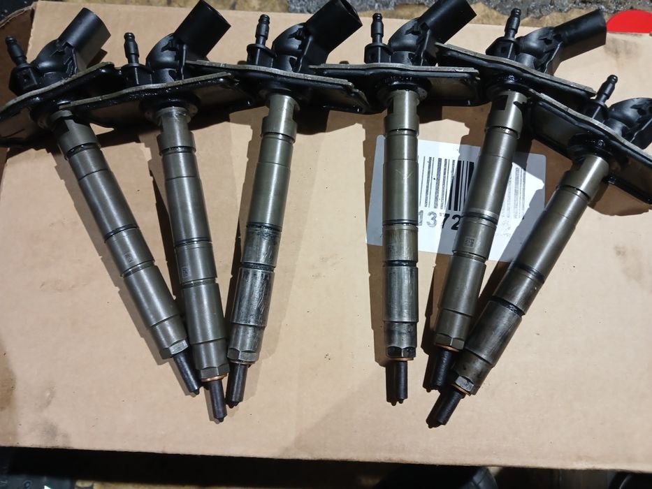 Продам форсунки на ауді а6с6 2,7 тді BPP 2006 року