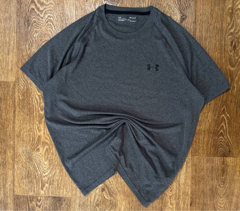 Футболка от Under Armour