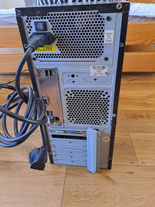 Komputer stacjonarny