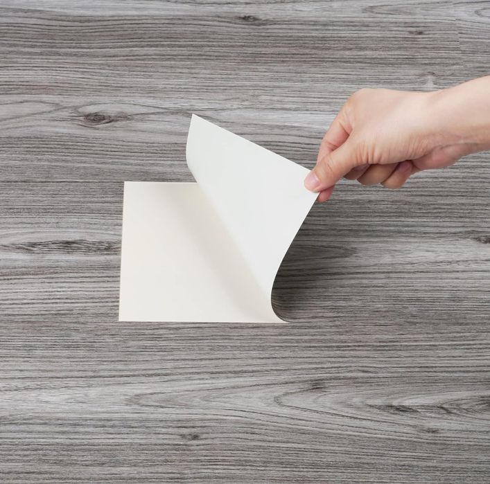 Podloga winylowa samoprzylepna