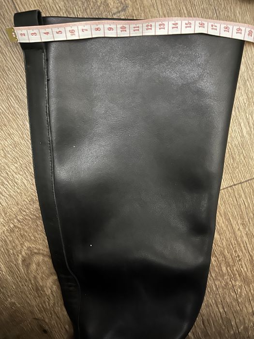 Продам осенние ботинки