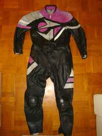 Мотокостюм кожаный UVEX , размер M ( 50 ) или 42-44 (М-L) женск