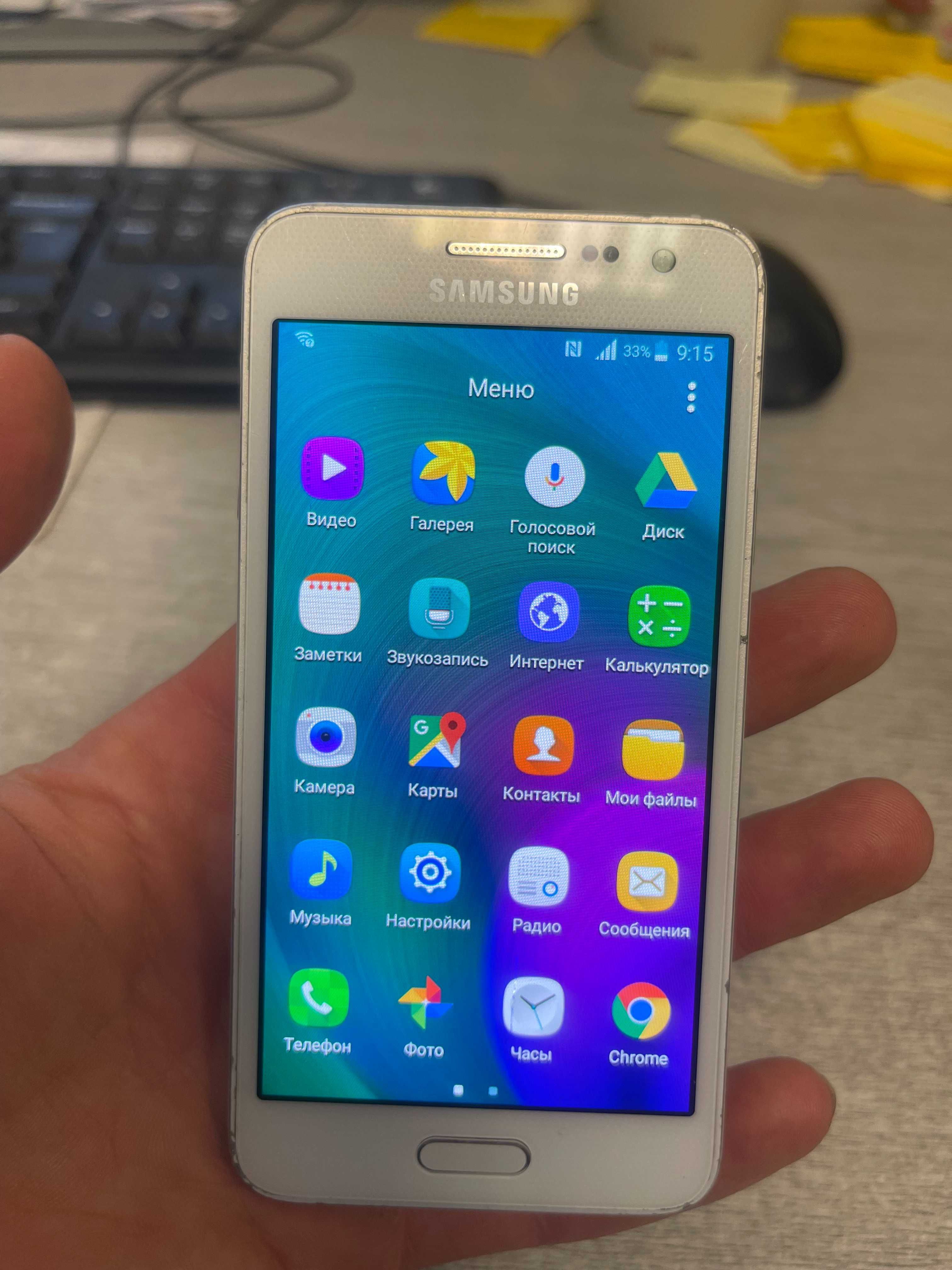 Samsung Galaxy A3 SM-A300FU Повністю Робочий