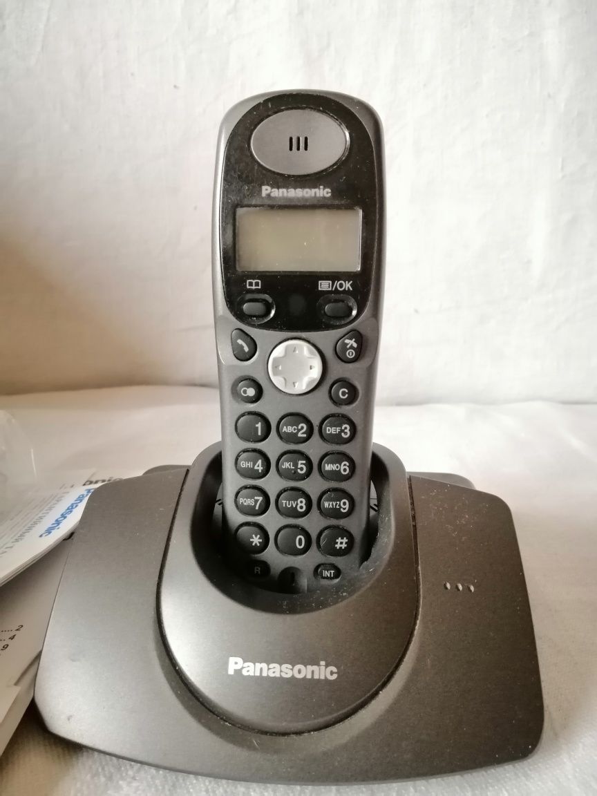 Продам цифровой безпроводной телефон Panasonic