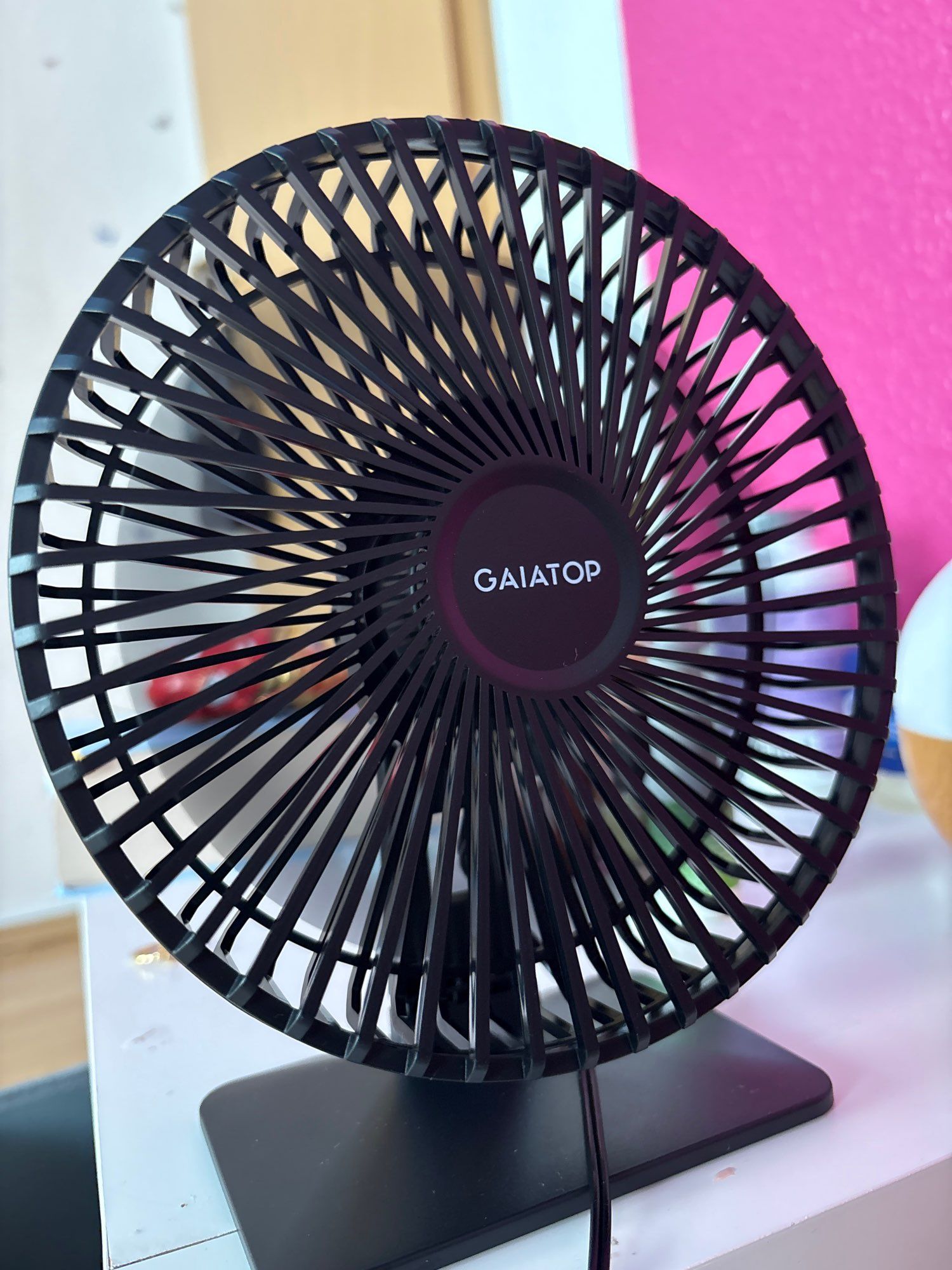 Новый.Вентилятор GAIATOP TF61 (не мини) портативный usb , черный