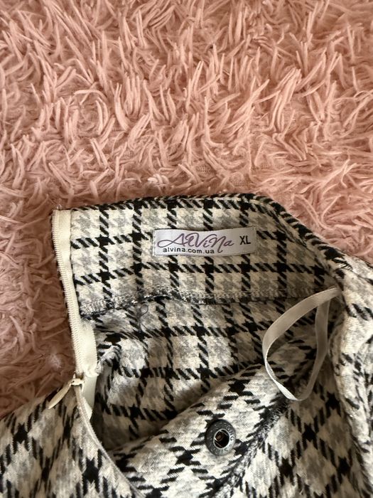 Класична тепла спідниця