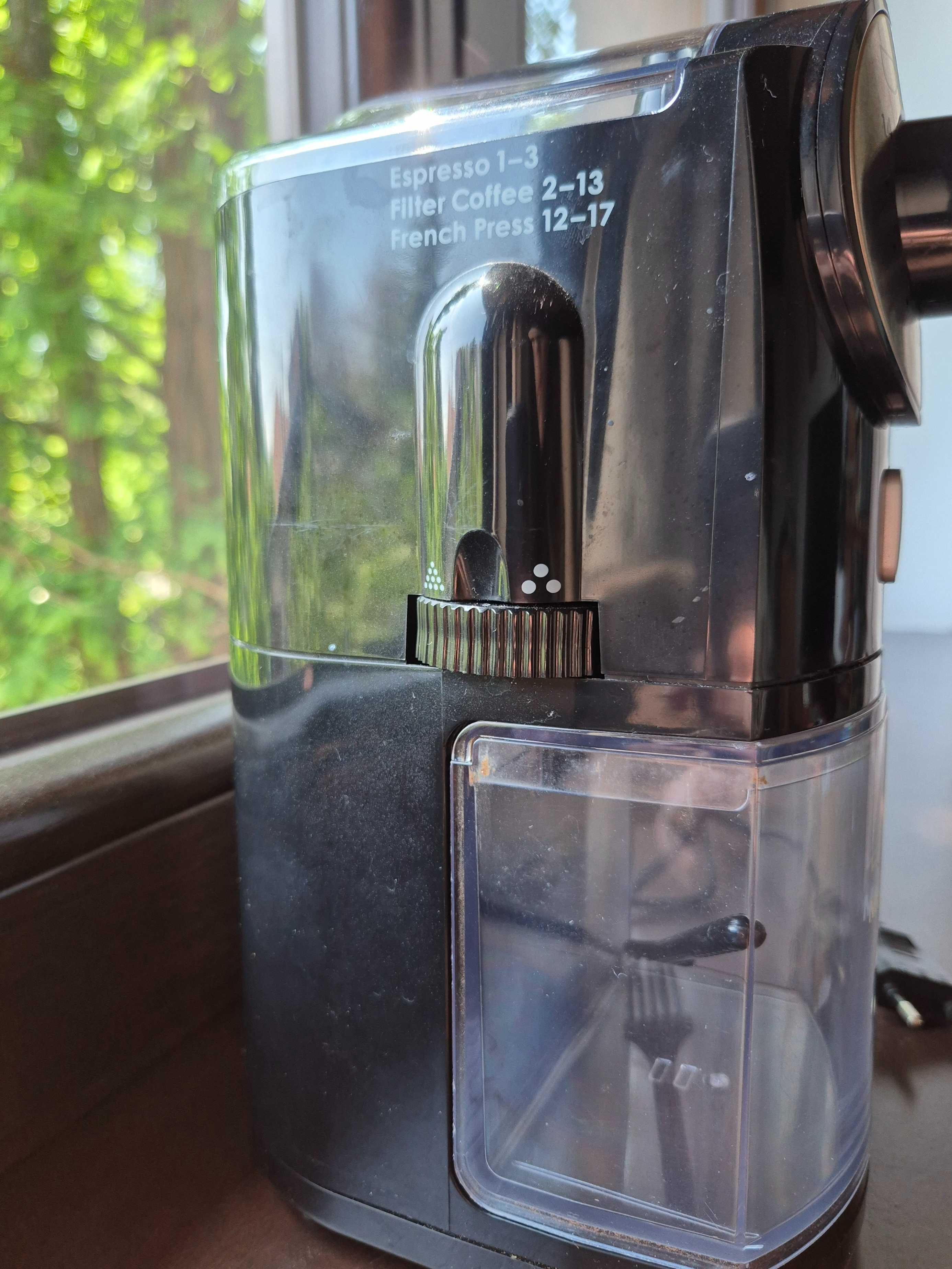 Automatyczny młynek do kawy Melitta Molino