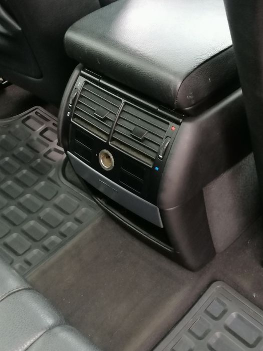 Продам бмв х5е53