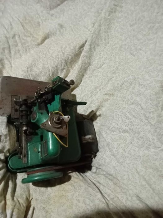 Оверлок Yamata GN1-2D