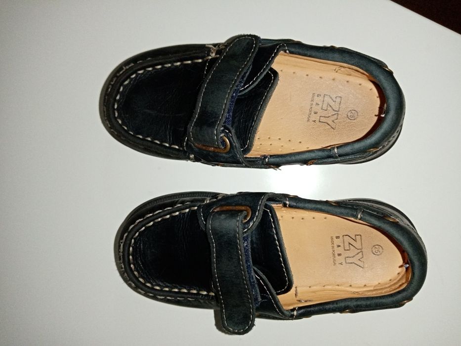 Sapatos de vela em pele, azuis, n. 25/28, portes incluídos