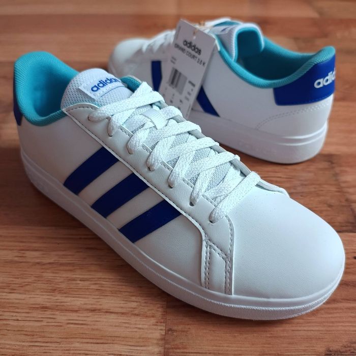 нові оригінальні Adidas р35.5,36,36.5,37.5,38.5,39.5,40