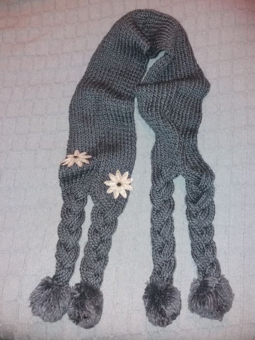 Cachecol cinza artesanal