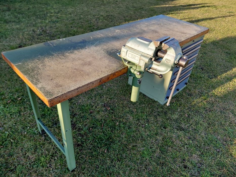 Stół warsztatowy  Singschei  Velbert z imadłem