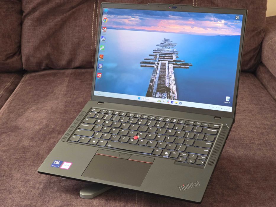 Lenovo ThinkPad T14 Gen5 (14" IPS 2.2K/ Intel 155U/ 32 DDR5/ 512 NVMe)