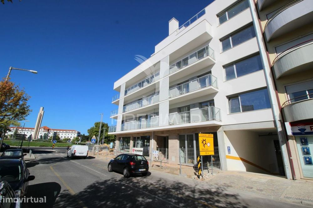 Loja com 38m2 em Fátima