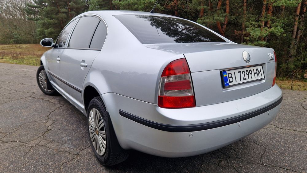 Автомобиль Skoda Superb