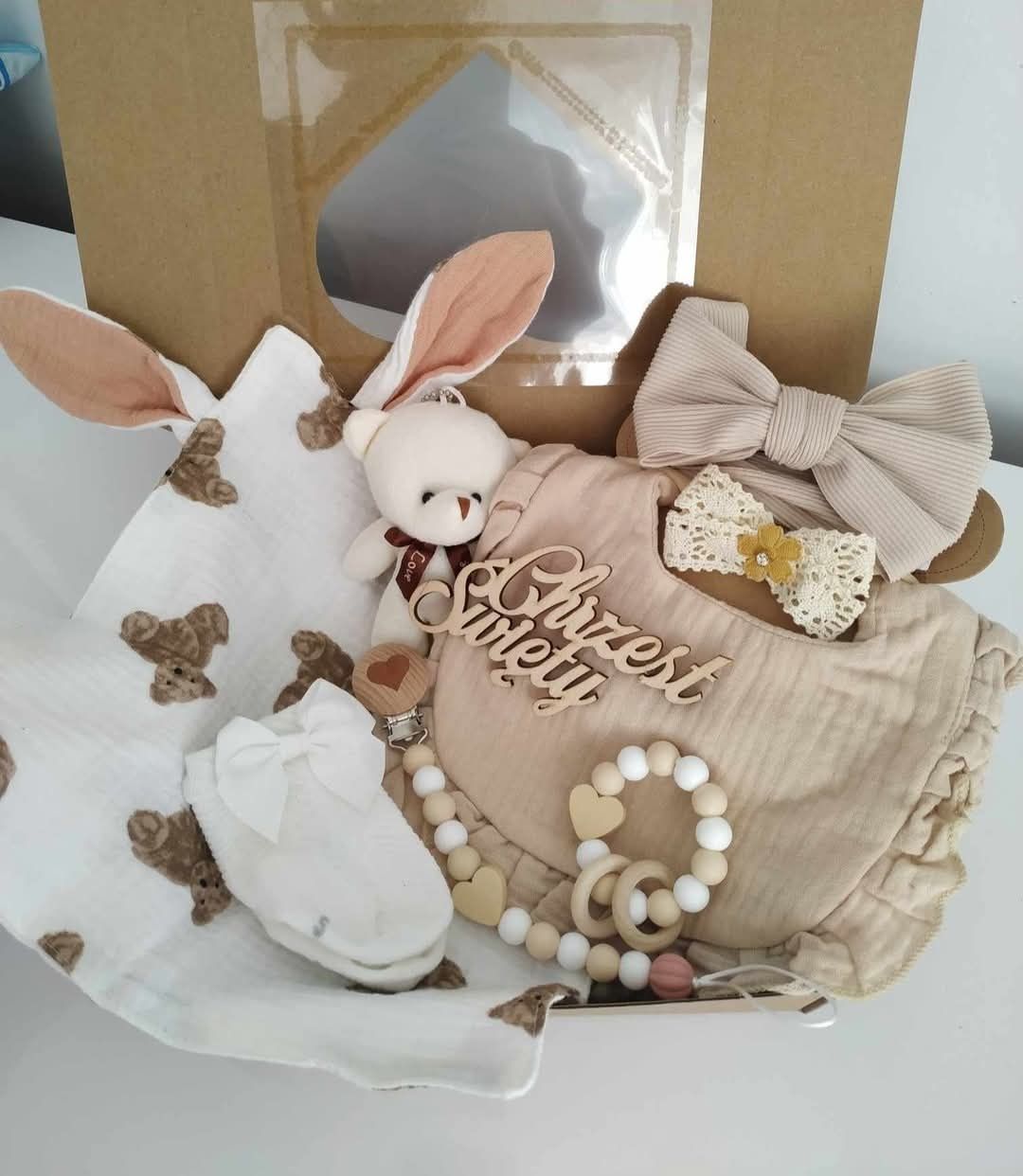 Zestaw prezentowy baby shower narodziny chrzest prezent