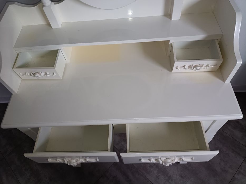 Toaletka Ludwik biała