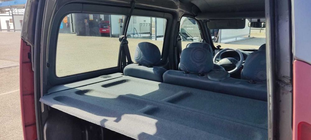 Renault Kangoo 1.4 gasolina, ano 1999, 5 lugares