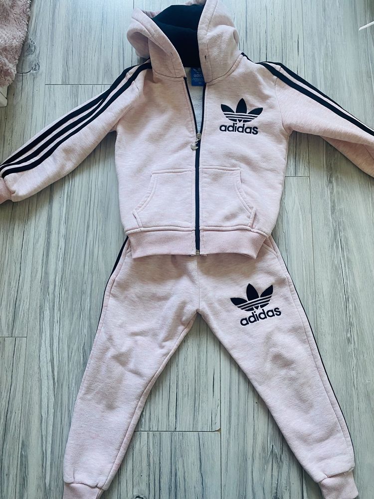 Dres adidas 104 jasno różowy