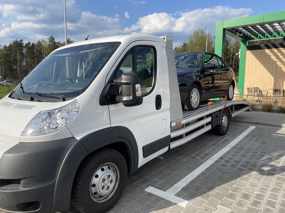 Usługi Przewozu Auto-Lawetą – Kępno, Polska