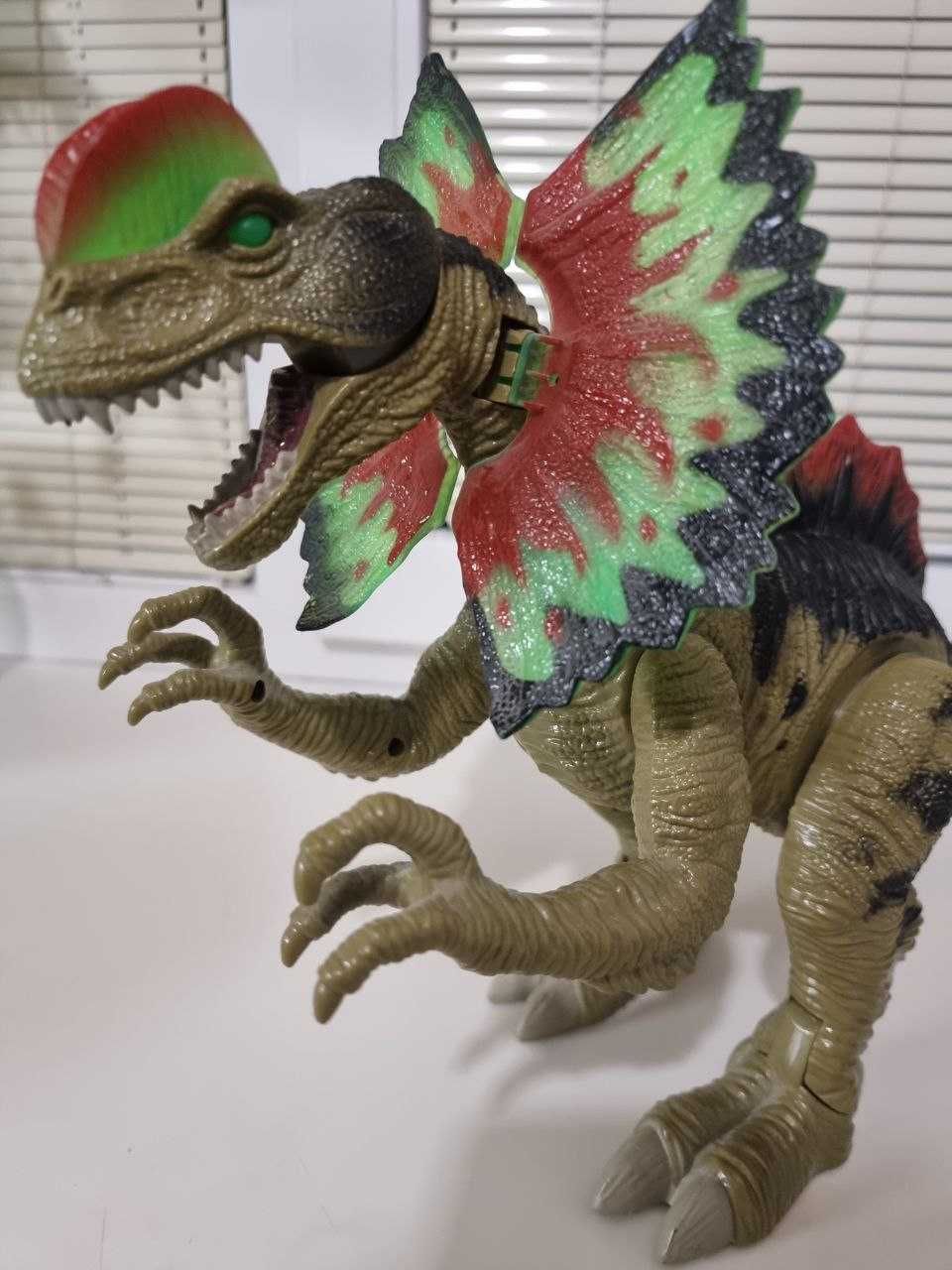 Іграшка, динозавр на батарейках