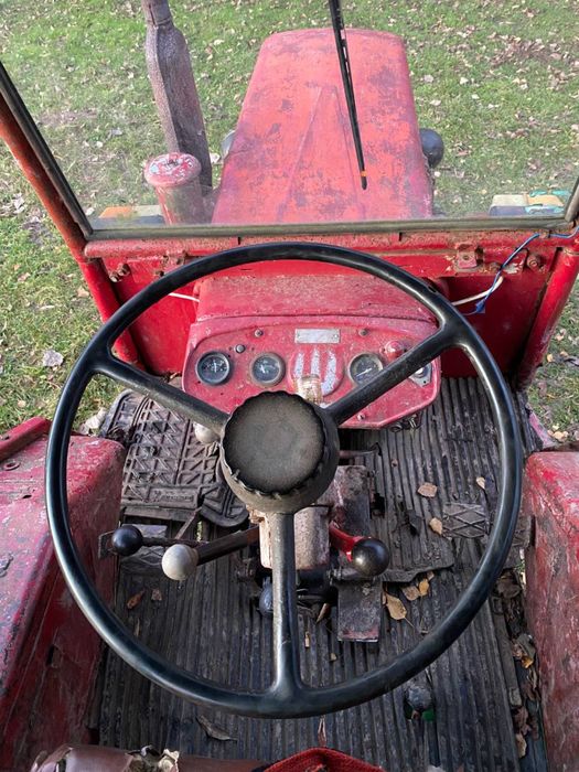 Трактор т-25.