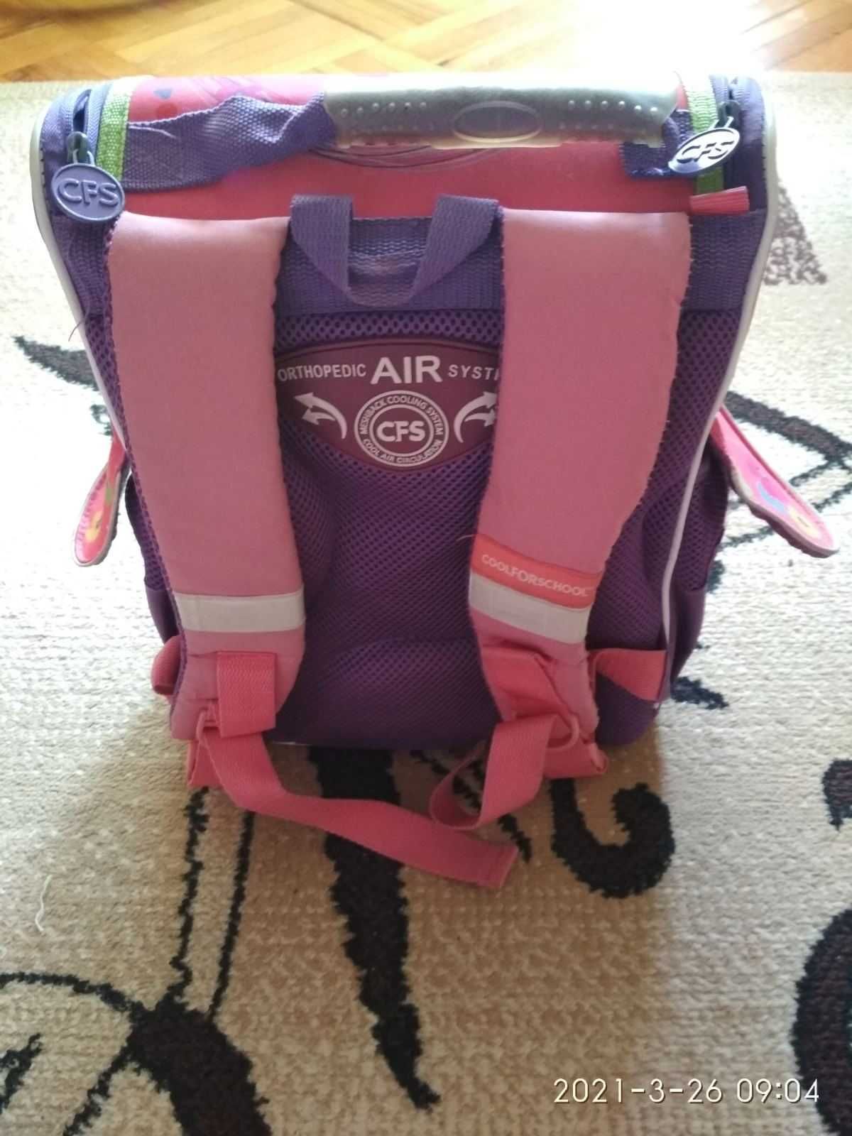 Школьный рюкзак с бабочками-ортопедическая спинка-качественный. яркий