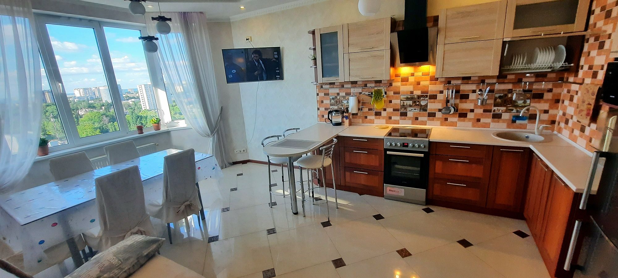 Зал/В.Центр 2кімн.85м²+кух.-студія,2сан.в;джакузі ЖК"Чудо-Місто"+укрит