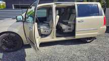 Chrysler Town & Country Limited PLATINIUM 2015 rok!!3.6 V6!DVDx3!TV!XENON!KAMERY!stow'n go!!