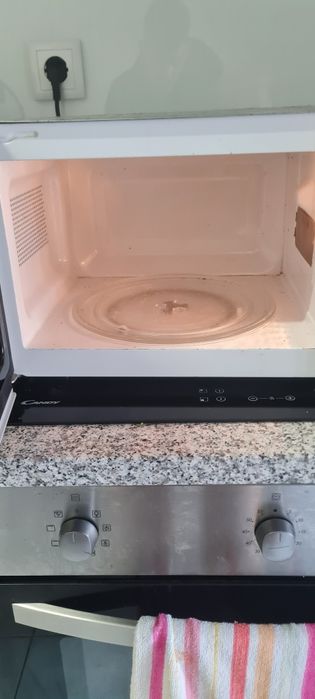Microondas/forno digital super bom estado