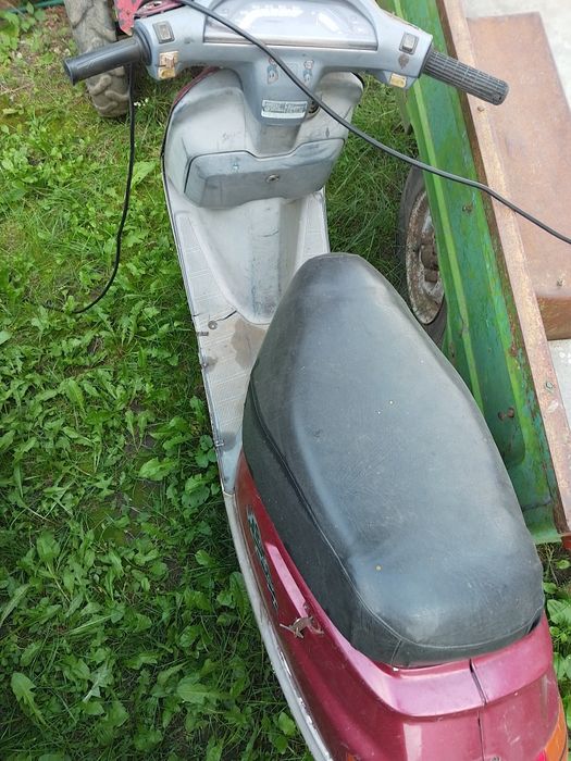 Продам скутер  Хонда 27
