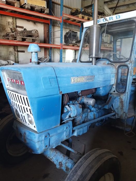 Traktor Ford 5000