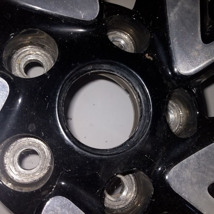 Диск  литой алюминиевый