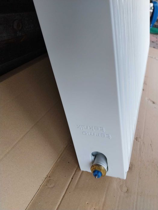 Grzejnik 60x100 bialy