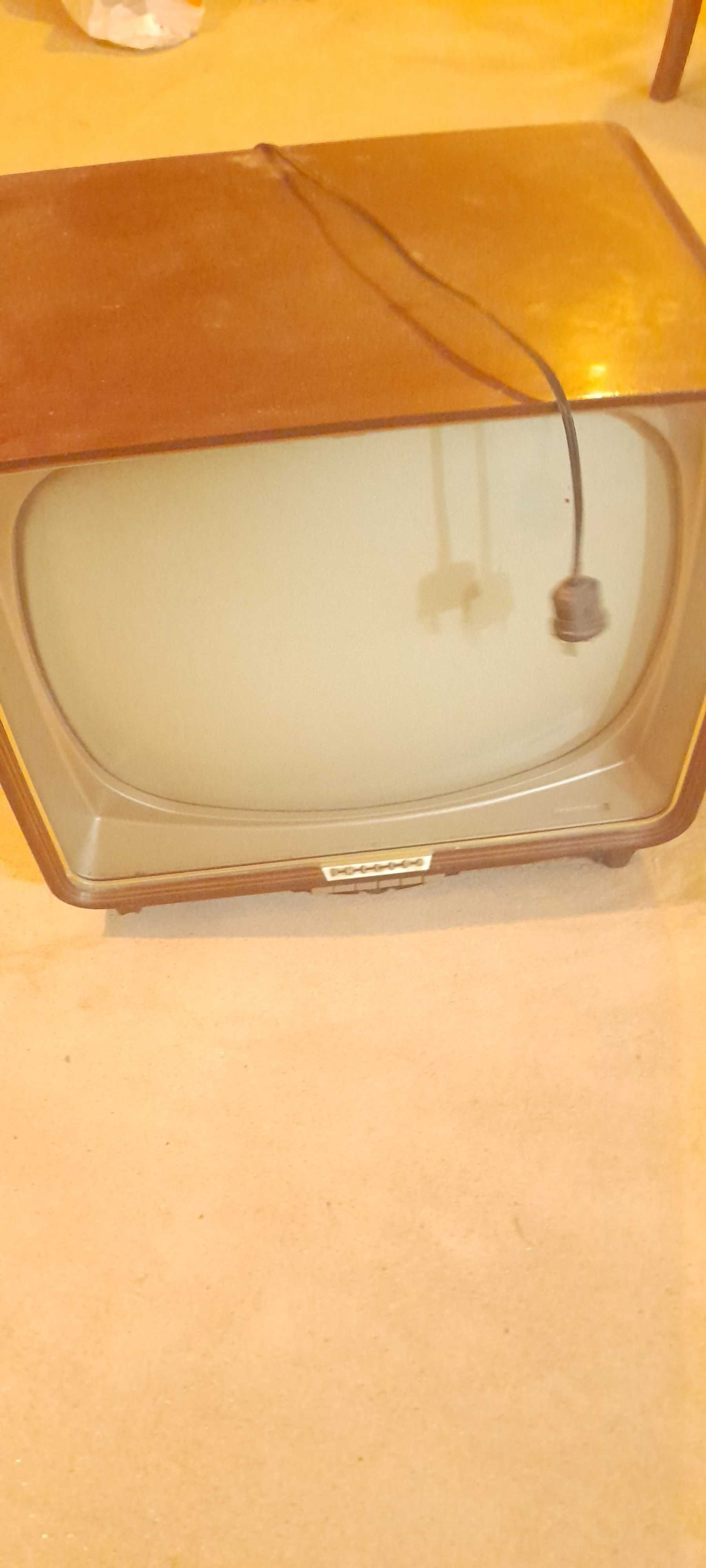 Televisão vintage Philips