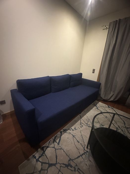 Sofá semi novo para vender logo Motivo Mudança