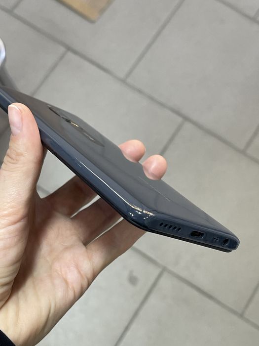 Мобільний телефон Xiaomi Redmi 8 4/64Gb швидка зарядка