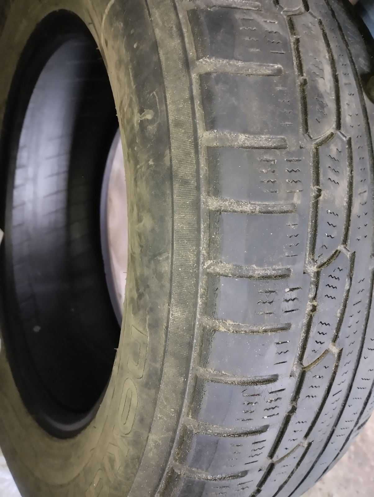 Шини авто 235/65 R17