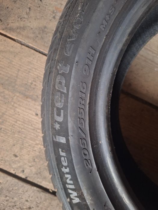 продам шини 205 55 16 Hankook evo2 . в гарному стані