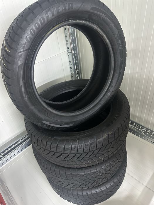 Зимові шини 235 55 19 Goodyear ultra grip performance+