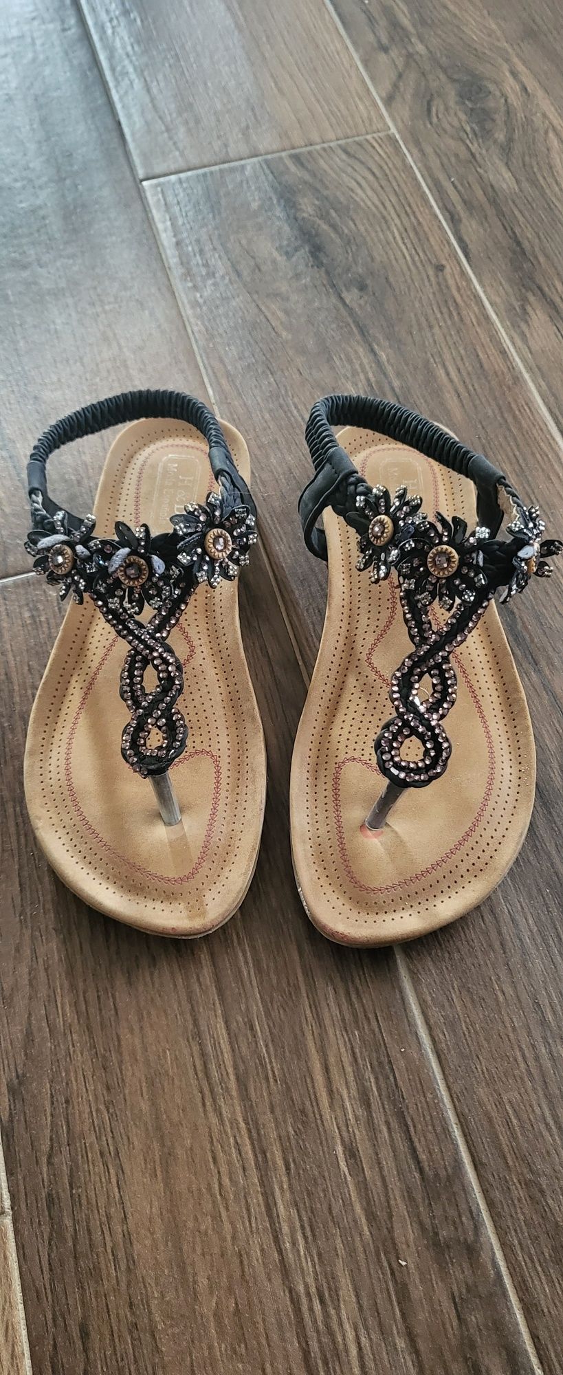 Sandalias pretas