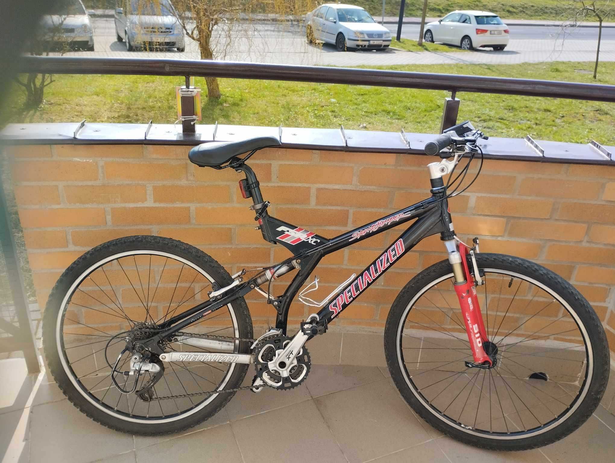 Rower górski szwajcarskiej marki Specialized, koła 26 cali