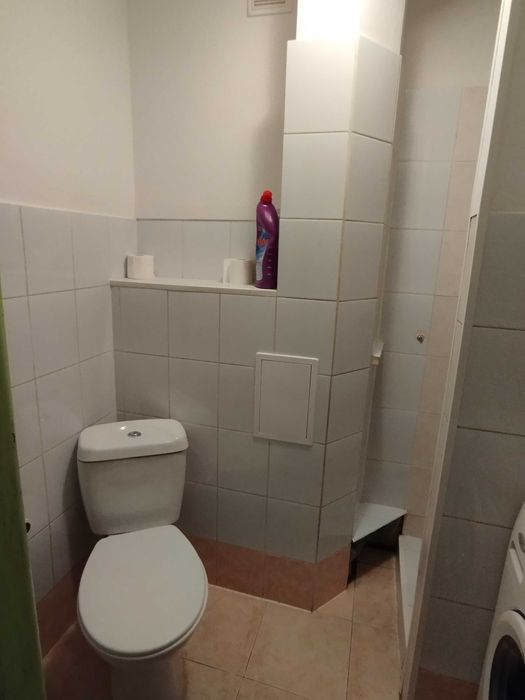 Wynajmę 2-pokojowe mieszkanie w centrum miasta.