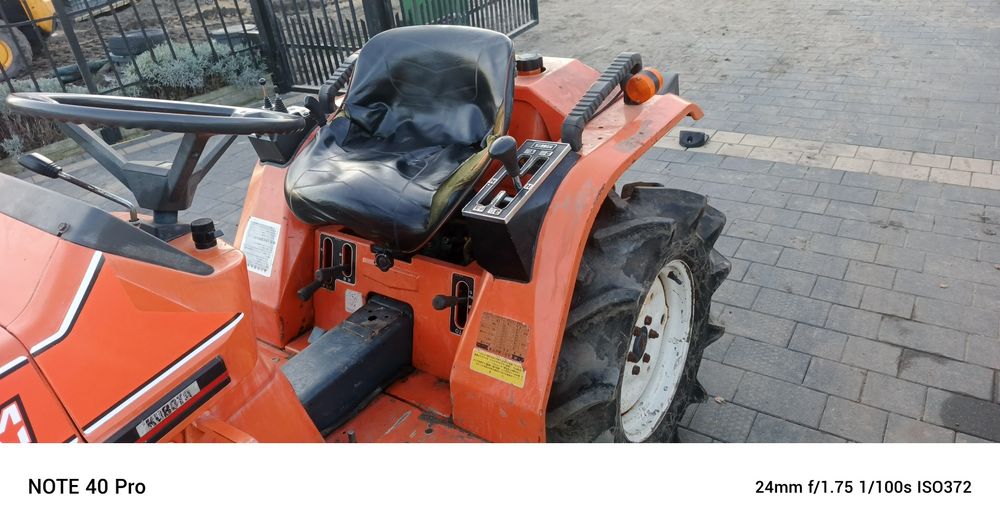 Traktorek ogrodowy Kubota Bultra b-14#4x4#dizel#hydraulika