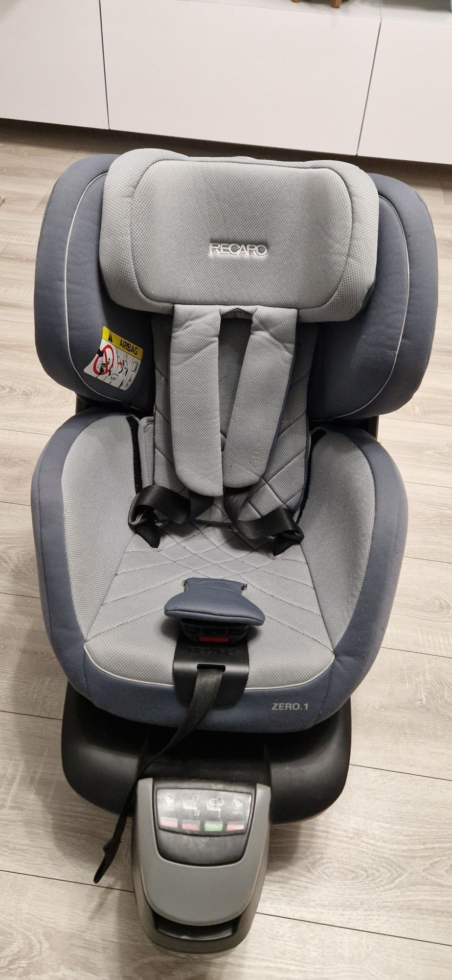 Fotelik samochodowy Recaro Zero 1 0-18 kg