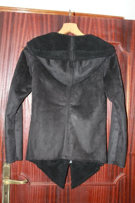 Casaco com capuz H&M-NOVO