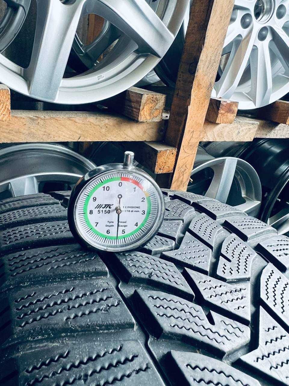 Шини Резина Зимові 235 45 18 Dunlop Winter Sport5 [3715] 4шт